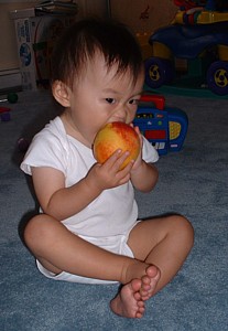 peach_bite3.jpg